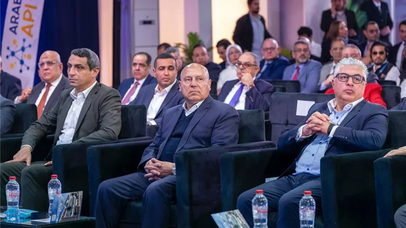 اقتصادية قناة السويس تضع حجر أساس مصنع عربية للخامات الصيدلية باستثمارات كبيرة
