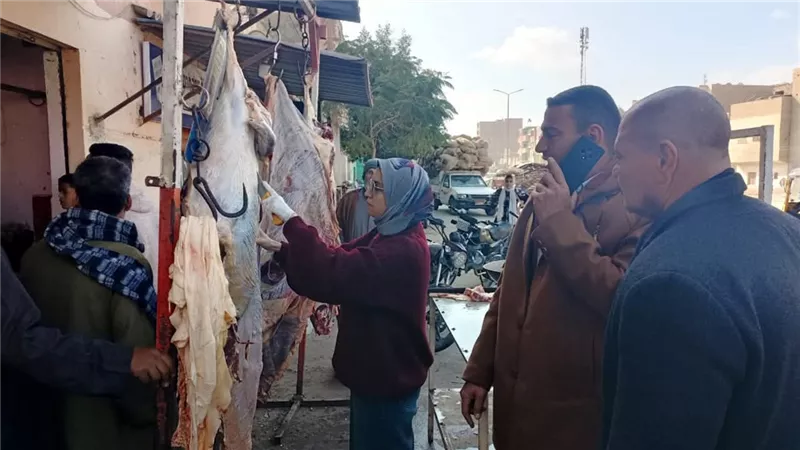 رفع 464 إشعال متنوع بالفشن وتحرير مخالفات لمستودعات وضبط لحوم ببا والواسطى 