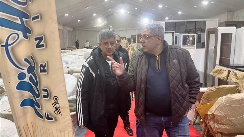 رئيس الغرفة التجارية يتفقد استعدادات افتتاح اوكازيون دمياط بمحافظة المنيا 