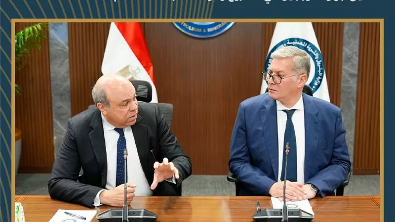 اجتماع مشترك بين وزيري البترول والطيران بشأن إنتاج وقود الطائرات المستدام