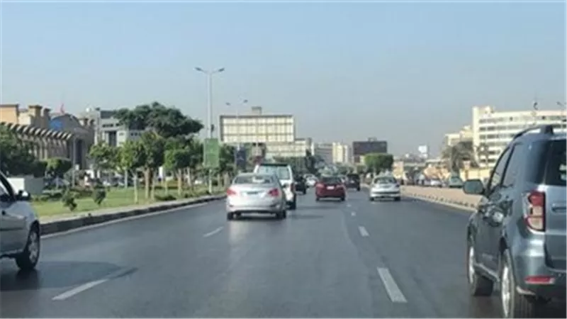 انتظام مروري بمحاور القاهرة والجيزة خلال الذروة الصباحية