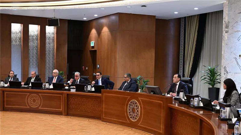 الخطيب: 