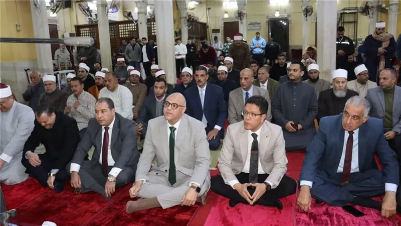 محافظ القليوبية ورئيس جامعة بنها ومدير الأمن يشهدون احتفالية الإسراء والمعراج 