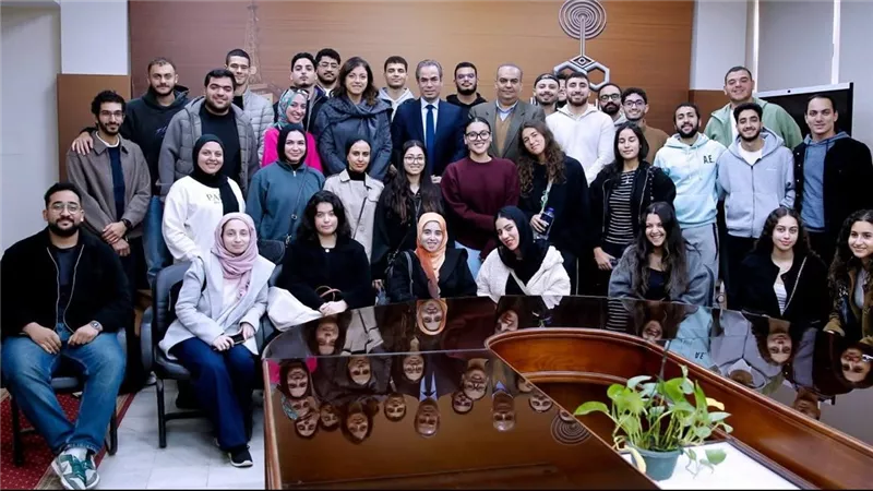 التفاصيل الكاملة لاجتماع أحمد المسلماني مع طلاب الجامعة الأمريكية