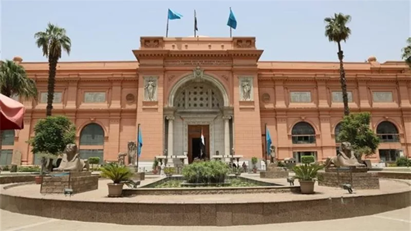 المتحف المصري بالتحرير بين تطوير غائب وقرارات بلا رؤية | خاص