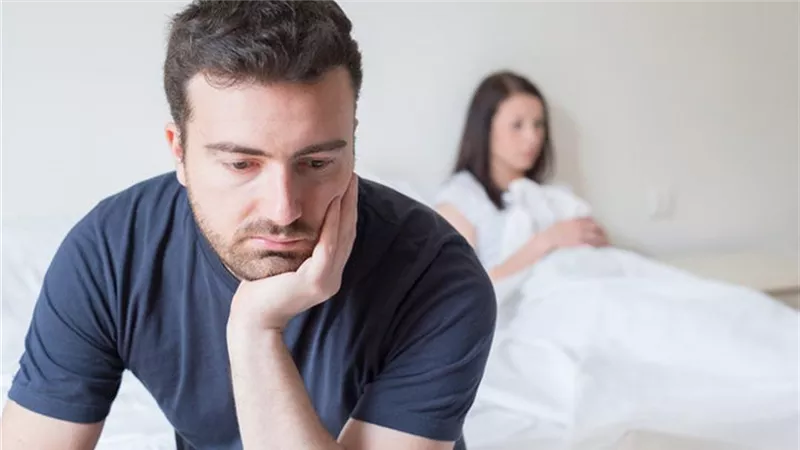 العلم يحسم الجدل..متى تبلغ الرغبة الجنسية لدى الرجال ذروتها فعليا؟