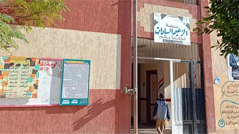 محافظ الإسكندرية: 114257 طالبًا يؤدون امتحانات الشهادة الإعدادية أمام 333 لجنة