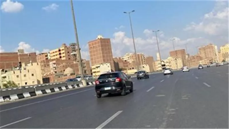 الحالة المرورية.. سيولة في شوارع ومحاور القاهرة والجيزة صباح اليوم الجمعة