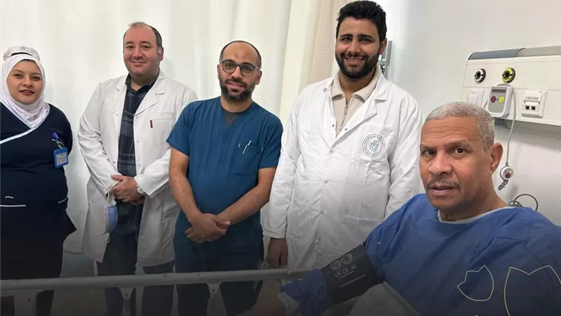 قرار طبي عاجل ينقذ حياة مريض جلطة دماغية بمجمع السويس الطبي