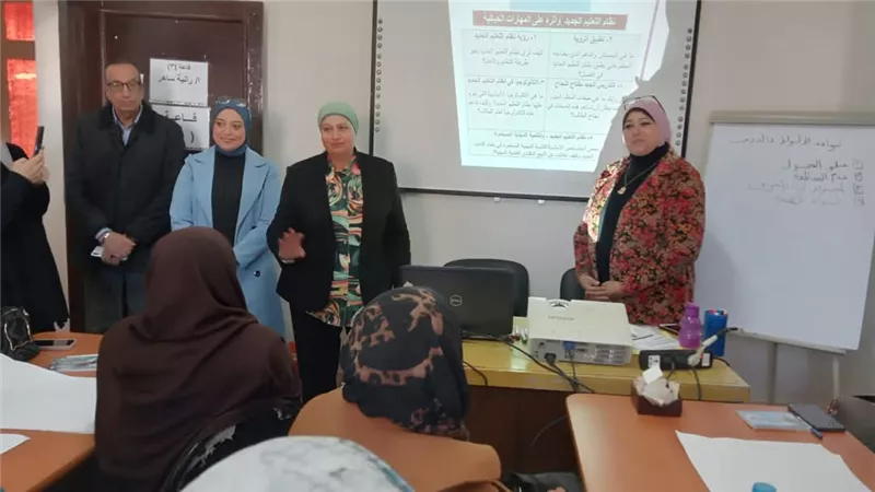 انطلاقة نوعية لتطوير المرحلة الابتدائية وبناء القدرات المهنية للمعلمين 