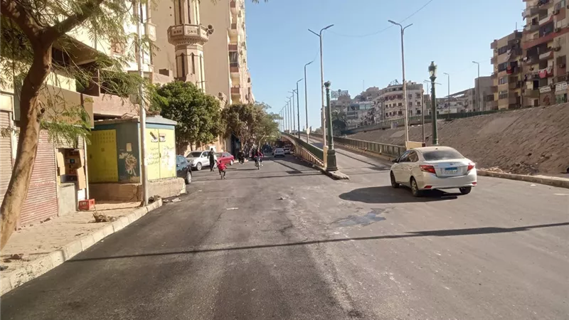 محافظ أسيوط يعلن الانتهاء من رصف شارع الجلاء بحي شرق لتعزيز السيولة المرورية