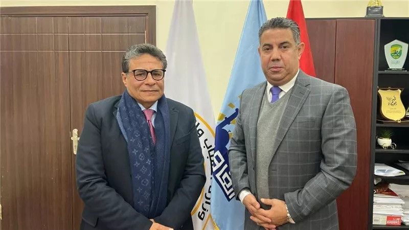 النائب طاهر الخولي يلتقي مديرية الشباب والرياضة لدعم شباب مصر القديمة والمنيل