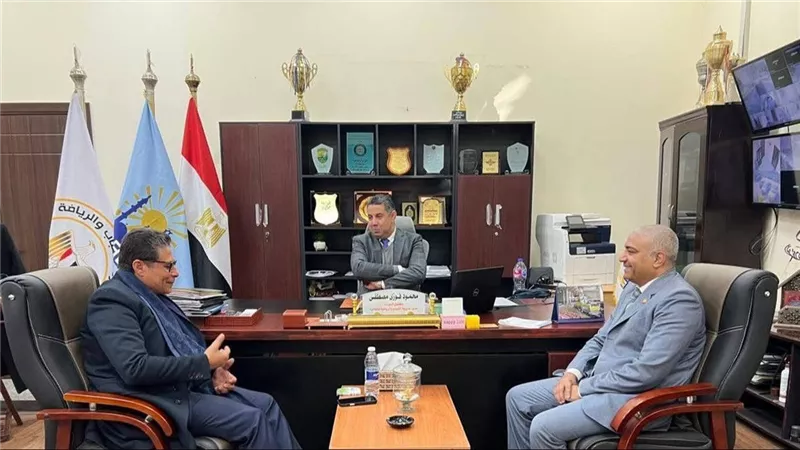 بمبادرات خدمية.. النائب طاهر الخولي يواصل دعم أهالي مصر القديمة والمنيل