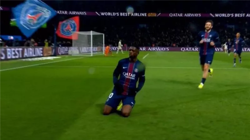 ملخص وأهداف مباراة باريس سان جيرمان وليل اليوم الشوط الأول في الدوري الفرنسي