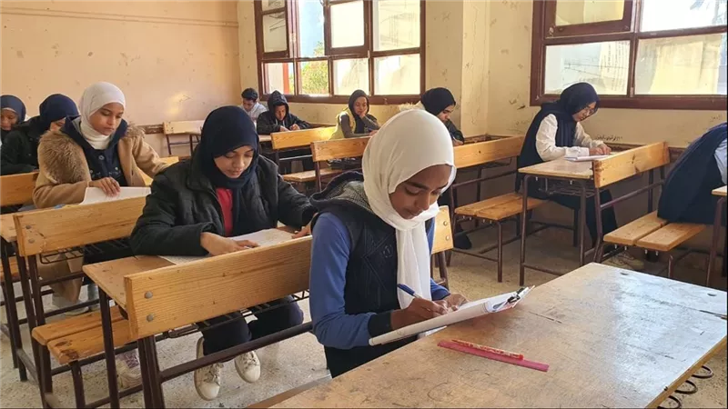 تأخير الورق ساعة إلا ربع يتسبب في أزمة بامتحانات الشهادة الإعدادية في المرج