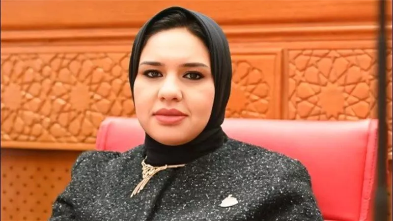 راوية مختار تتقدم بطلب إحاطة بسبب تأخر تكليف خارجي طب الأسنان