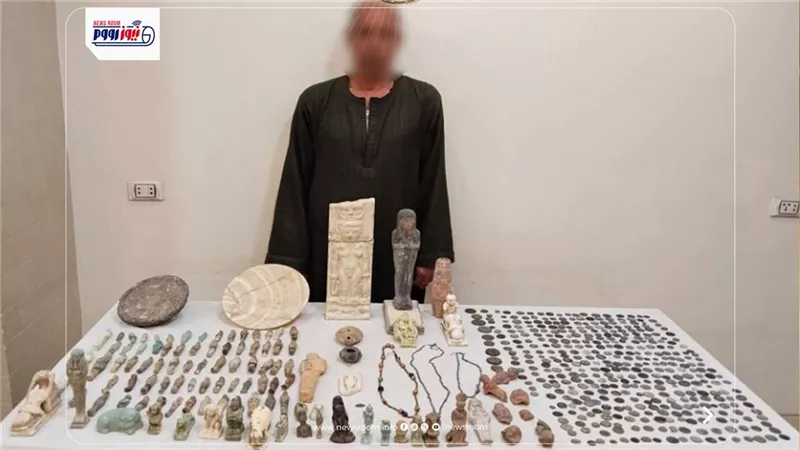 ضبط 526 قطعة أثرية بحوزة متهم في المنيا قبل ترويجها بالسوق السوداء