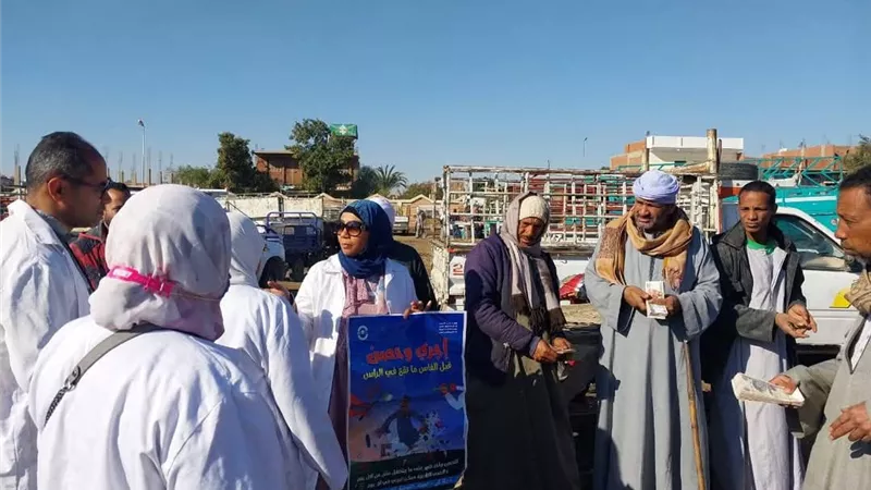 متابعة وتحصين سوق السبت للماشية بقرية الألبان الجديدة بالسويس