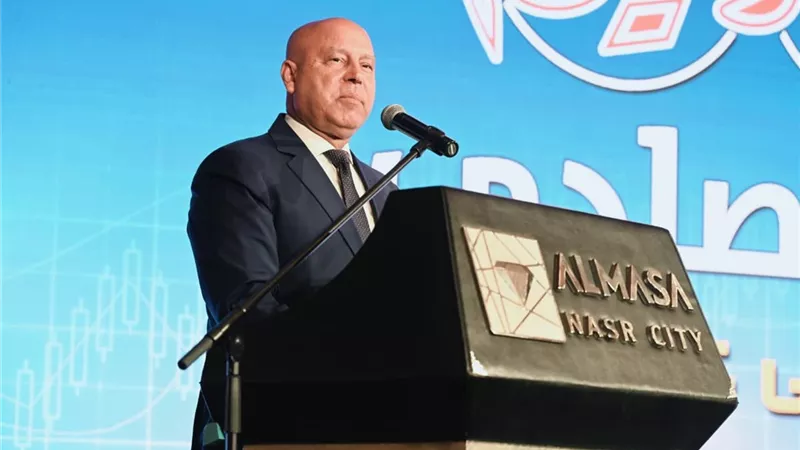 «من هسفرك ماجستير لـ امشي خالص».. 5 تصريحات لـ كامل الوزير آثارت غضبت المصريين