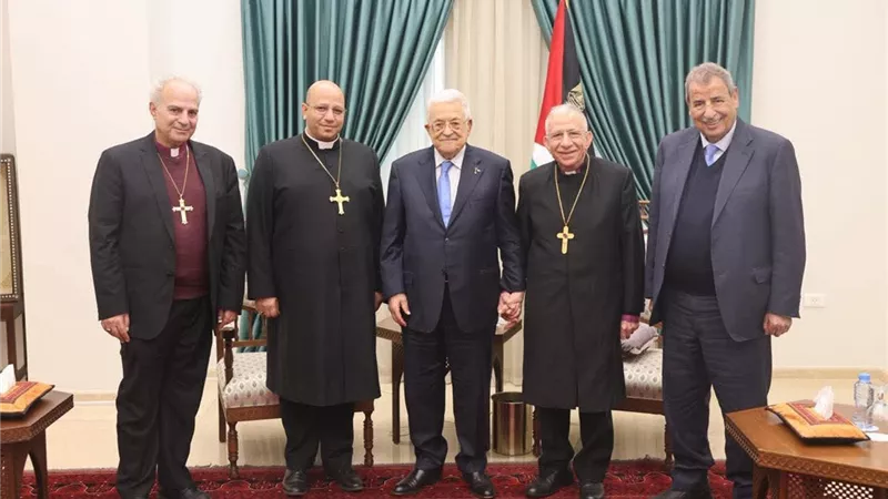 الرئيس الفلسطيني يستقبل وفد الكنيسة اللوثرية ويؤكد دعم الدولة للوجود المسيحي 