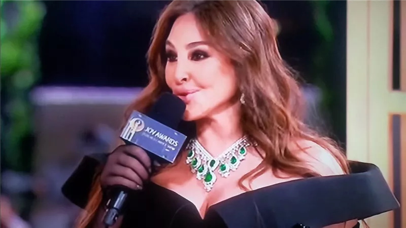إليسا من مهرجان Joy Awards: أركز على نفسي وأستعد لألبوم جديد قبل الصيف