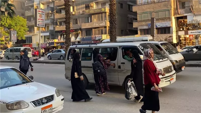لامس أجزاء حساسة.. القبض على سودانى الجنسية تحرش بطالبة في فيصل