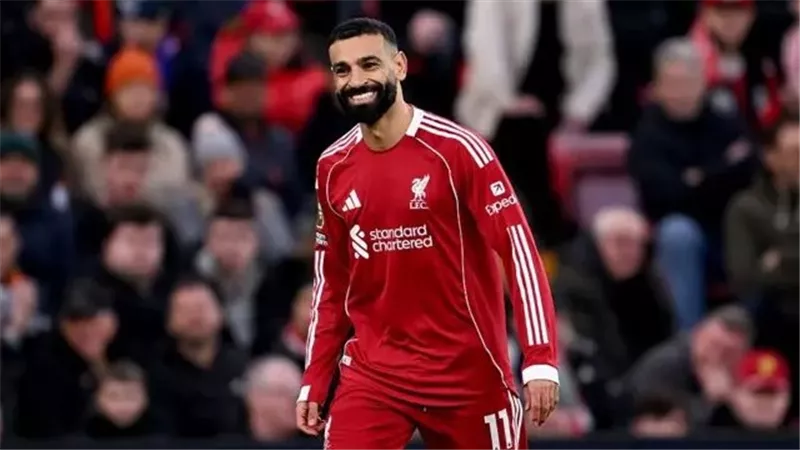 محمد صلاح يقود هجوم ليفربول ضد مارسيليا في دوري أبطال أوروبا