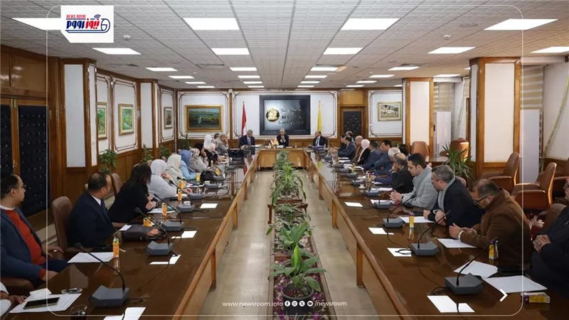 استعدادا للتأمين الصحي الشامل.. جامعة المنيا تبحث تطوير مستشفياتها الجامعية