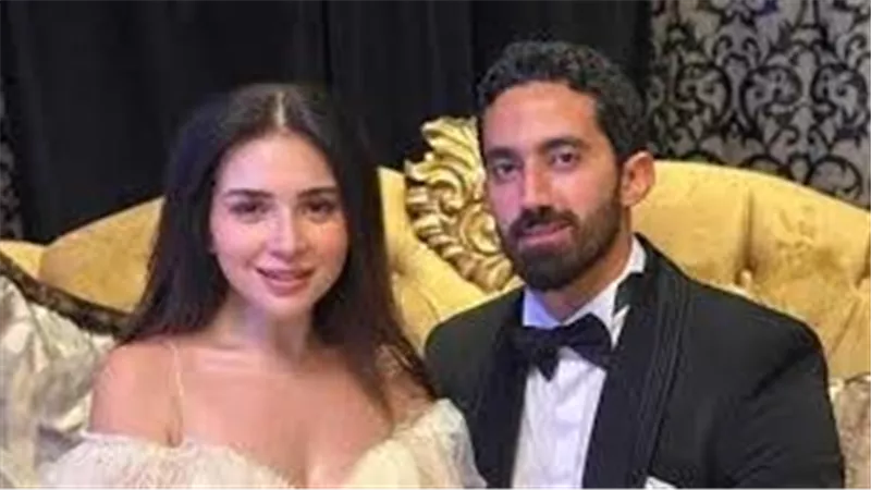 أحمد تيمور لـ زوجته مي عز الدين في عيد ميلادها: كل سنة وأنتي قلبي ومفتاحه