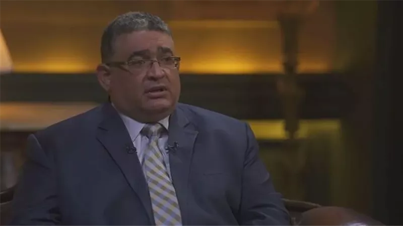 طارق أبوالسعد: ادعاءات حسام بهجت عن انتهاكات السجون تخدم مصالح الإخوان| خاص