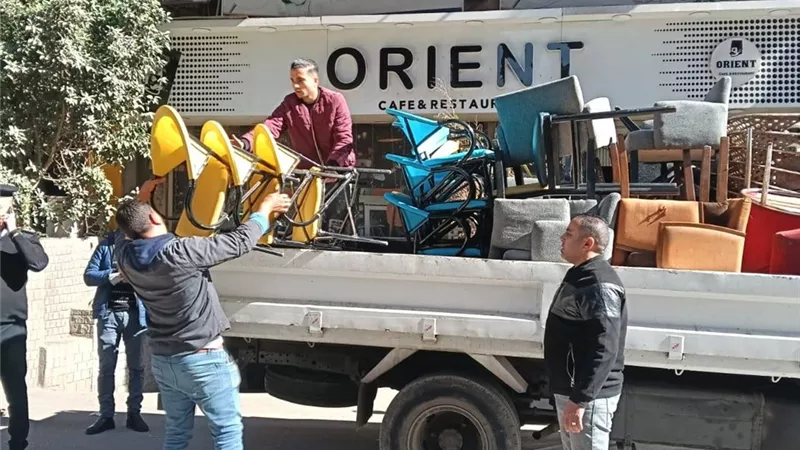 استجابة لشكاوى المواطنين.. الجيزة ترفع ١١٥ حالة إشغال للكافيهات بحي العمرانية