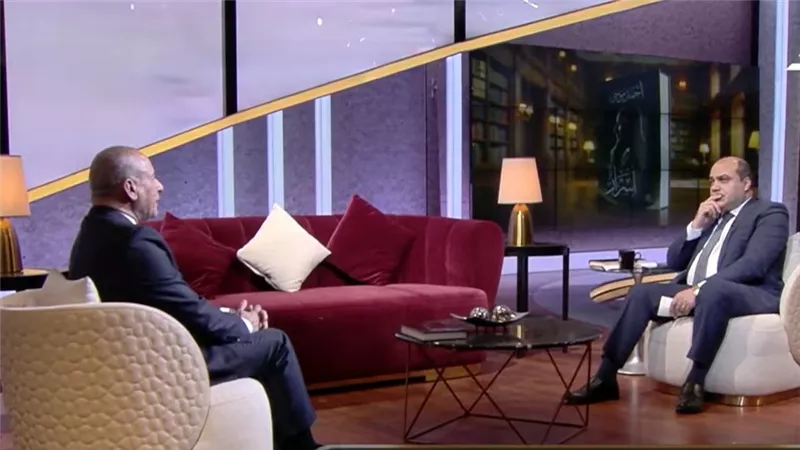  محمد الباز يقدم حلقة «على مسئوليتى» ويحاور أحمد موسى عن كتابه «أسرار» 