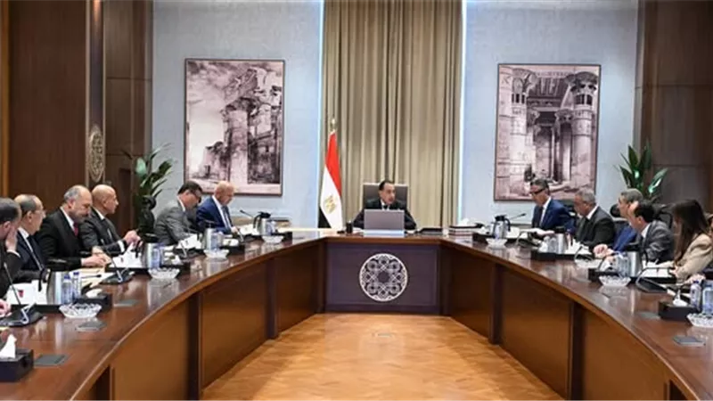 رئيس الوزراء يتابع مستجدات خطط النهوض بشركات السكر التابعة لوزارة التموين