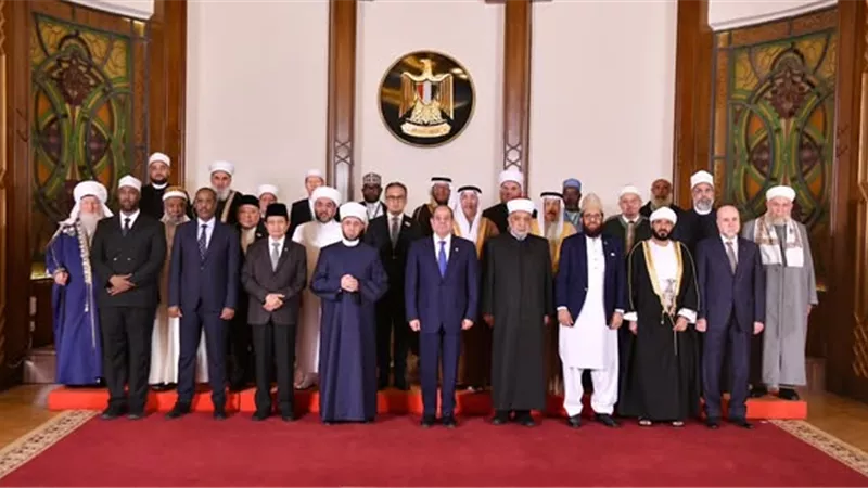 الرئيس السيسي: نسعى لتجسيد جسر بين القيم الإسلامية وآفاق المستقبل الرقمي