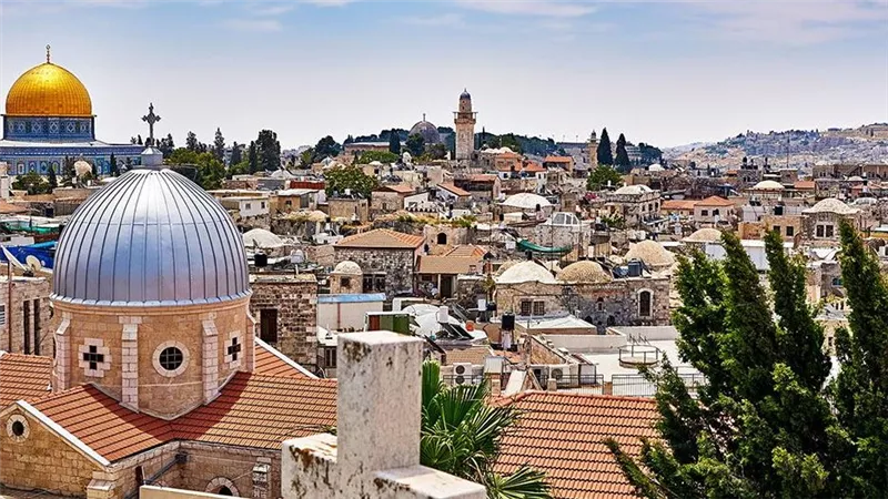 تعليق الدراسة في عدد من المدارس المسيحية بالقدس بسبب أزمة تصاريح المعلمين