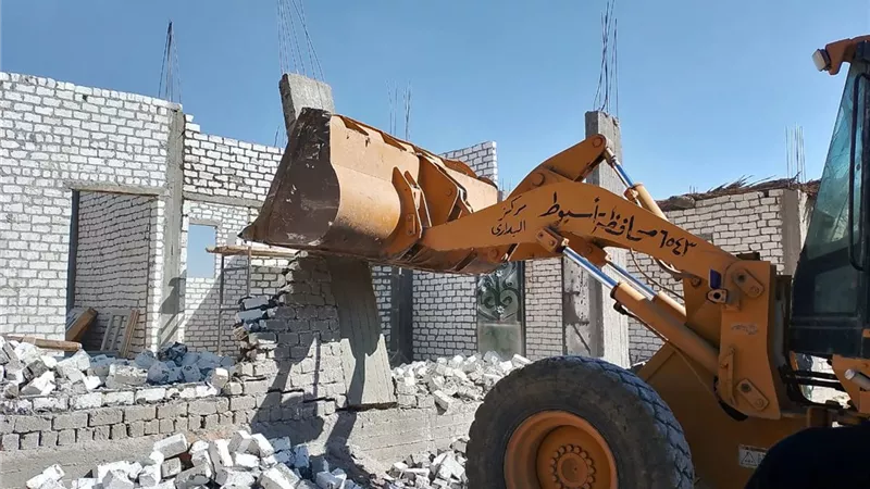 محافظ أسيوط: إزالة 7 حالات تعدي في 3 مراكز خلال المرحلة الأولى من الموجة الـ28