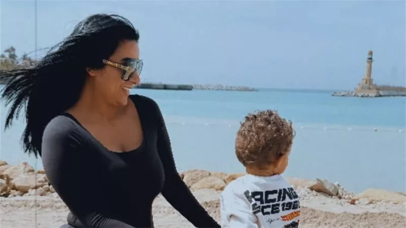 هو ده طبيعي.. جوري بكر تعلن عن تكرار تعرض نجلها إلي وعكة صحية 