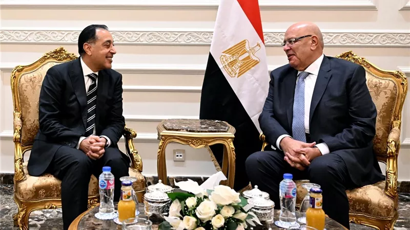 رئيس الوزراء يهنئ المستشار هشام بدوي رئيس مجلس النواب بتولي مهام منصبه