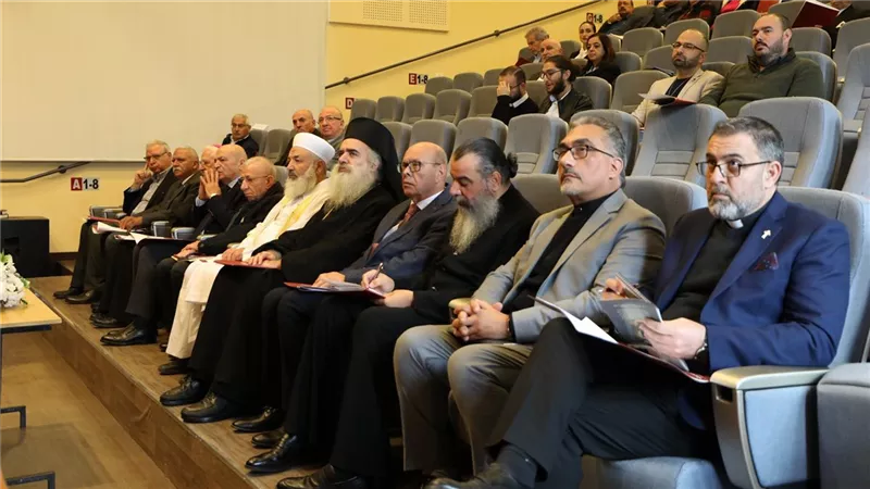 مسيحي فلسطين يرفضون الخطاب الطائفي والدعوات المشبوهة  باسم الـ