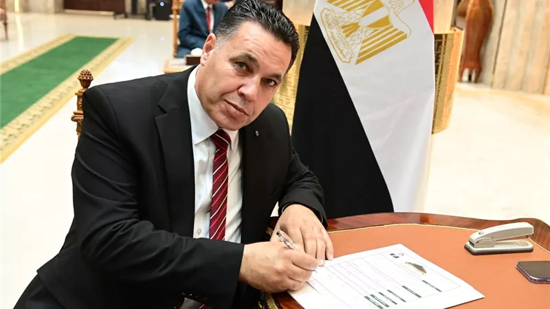 عماد الغنيمي : مشاركة الرئيس السيسي في منتدى دافوس تعكس المكانة الدولية لمصر 