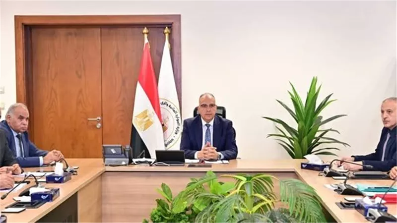سويلم يتابع استعدادات الري لموسم صيف أقصى الاحتياجات المائية