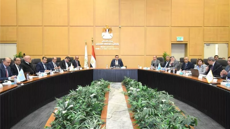 وزير الإسكان يتفقد مشروعات «حياة كريمة» ويؤكد سرعة الإنجاز