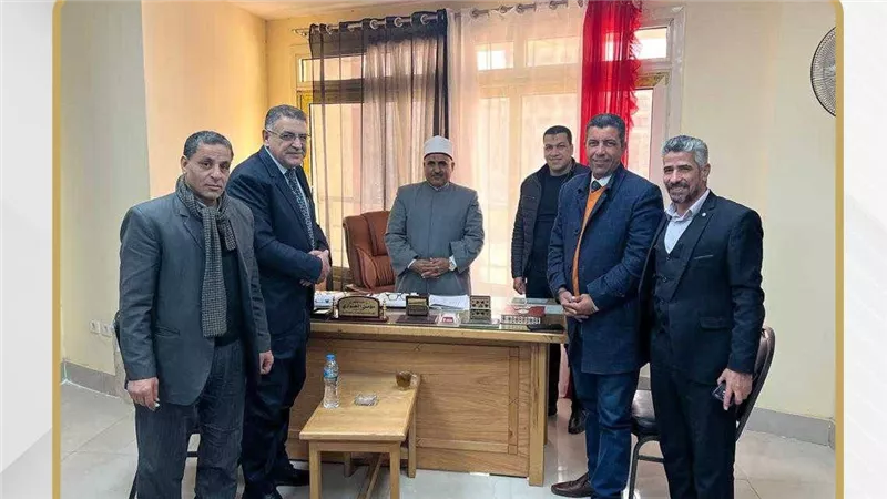 النائب سامي سليم يلتقي مدير منطقة الإسماعيلية الأزهرية لدعم التعليم