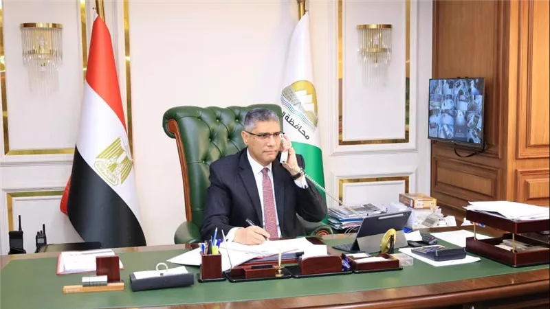 محافظ الجيزة يطمئن على طلاب الشهادة الإعدادية بمستشفى 57357 