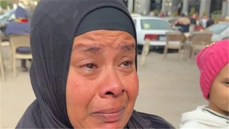 الزوجة قبلت الدية.. تفاصيل صادمة في قضية مقتل شاب على يد صديقيه بالدقهلية