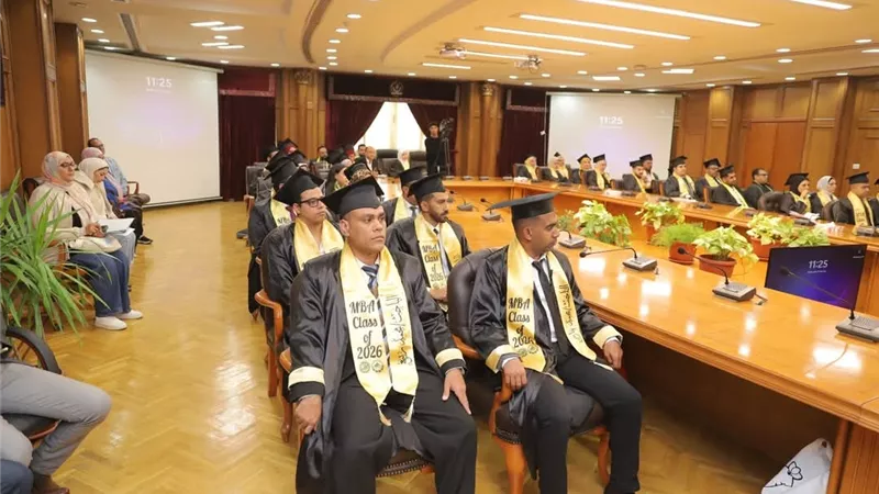 بالتعاون مع نقابة المهندسين.. مناقشة مشاريع تخرج برنامج MBA بتجارة السويس