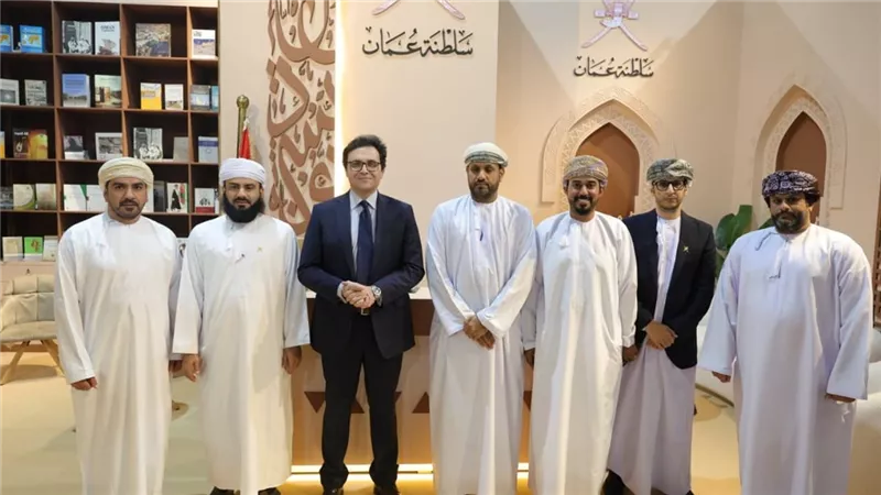 وزير الثقافة يتفقد معرض القاهرة الدولي للكتاب في دورته السابعة والخمسين 