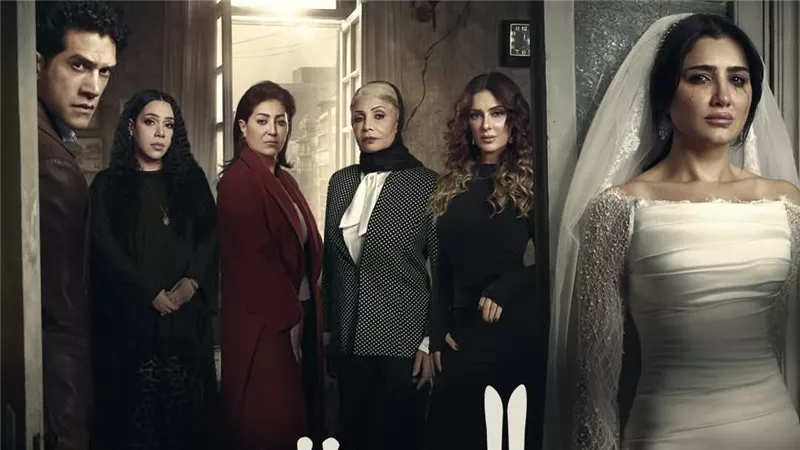 الابتسامة مخاصمة وشها.. مي عمر تثير الجدل حول أحداث مسلسل الست موناليزا