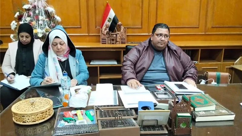 وكيل وزارة القناة وسيناء يناقش خطة وفعاليات الانشطة الفنية والثقافية القادمة