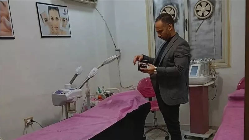 ضبط مهندسة وطبيب أسنان ينتحلان صفة أطباء تجميل في حملة مكبرة لصحة بورسعيد 